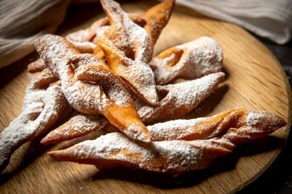 💕🍩 Bugnes et Gourmandises pour une Saint-Valentin Croustillante 💕🍩
